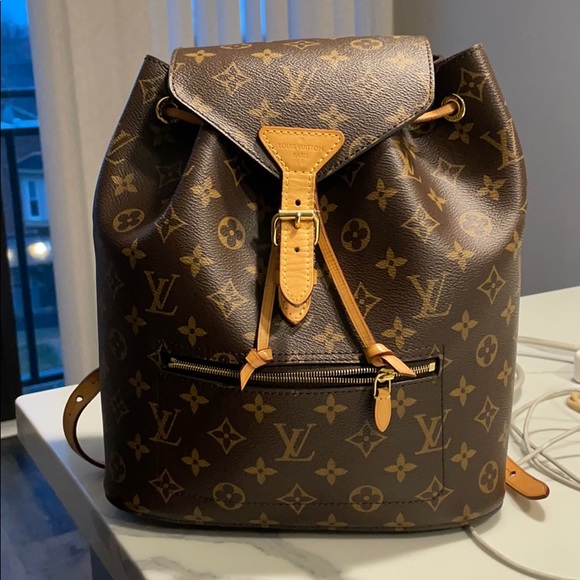 Louis Vuitton Montsouris Bag main image 4